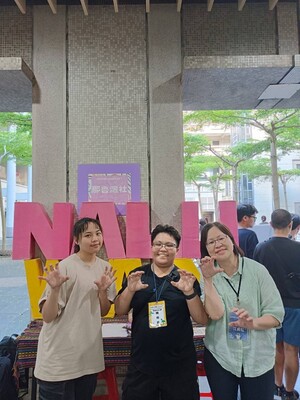 社長與老師合照圖片