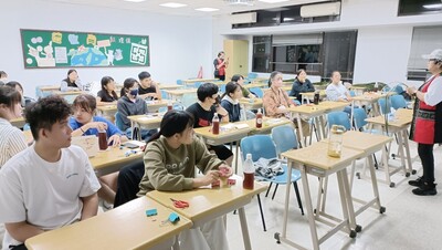 講師講解圖片