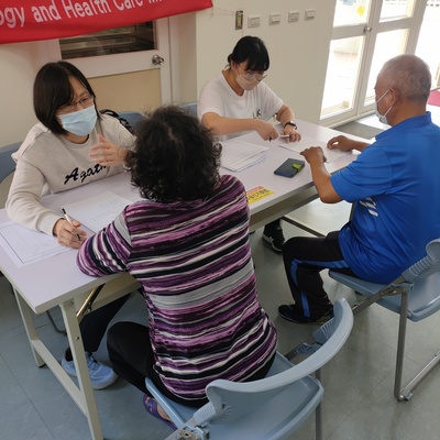 問診瞭解年長者基本的身體狀況圖片